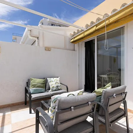 008 Plaza Ole Beachfront With Sea Views And Access Benalmadena