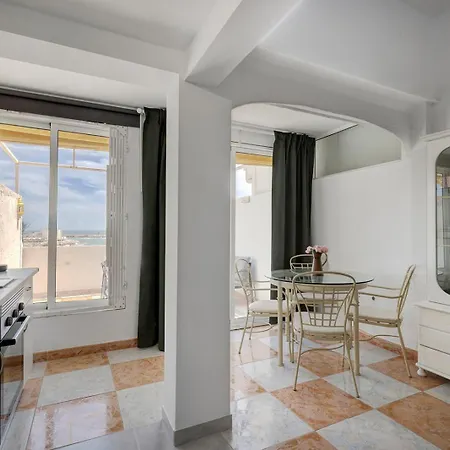 008 Plaza Ole Beachfront With Sea Views And Access * Benalmadena